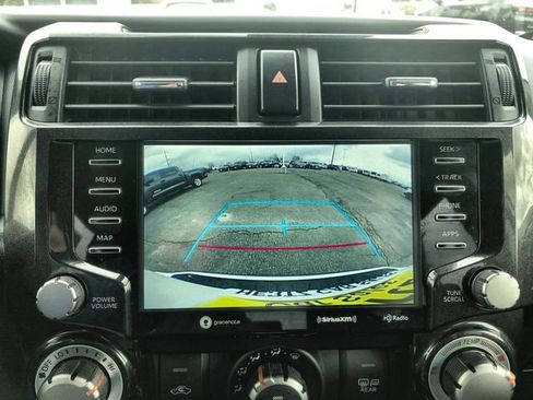 Used 2024 Toyota 4Runner TRD Off-Road image 17