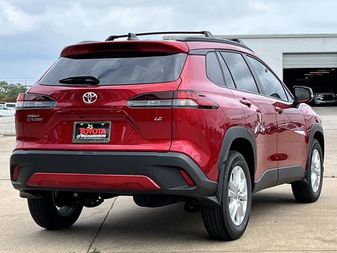 New 2026 Toyota Corolla Cross LE FWD image 4