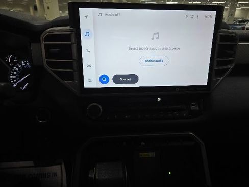 Used 2022 Toyota Tundra Limited w/ Power Package AWD/4WD image 18