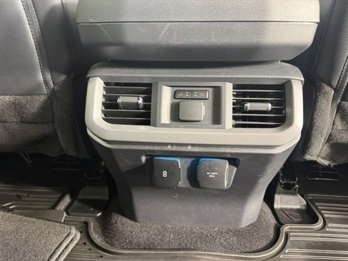 Used 2024 Ford F150 Lightning Lariat image 13