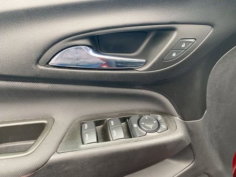 Used 2023 Chevrolet Equinox RS w/ RS Leather Package image 17