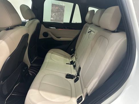 Used 2018 BMW X1 xDrive28i w/ Convenience Package AWD/4WD image 17
