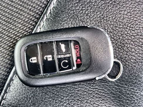 Used 2023 Honda Pilot Touring image 21