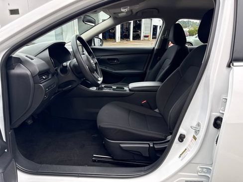 Used 2025 Nissan Sentra S FWD image 16