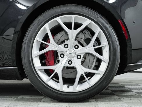 Used 2019 Aston Martin DB11 Coupe RWD image 35