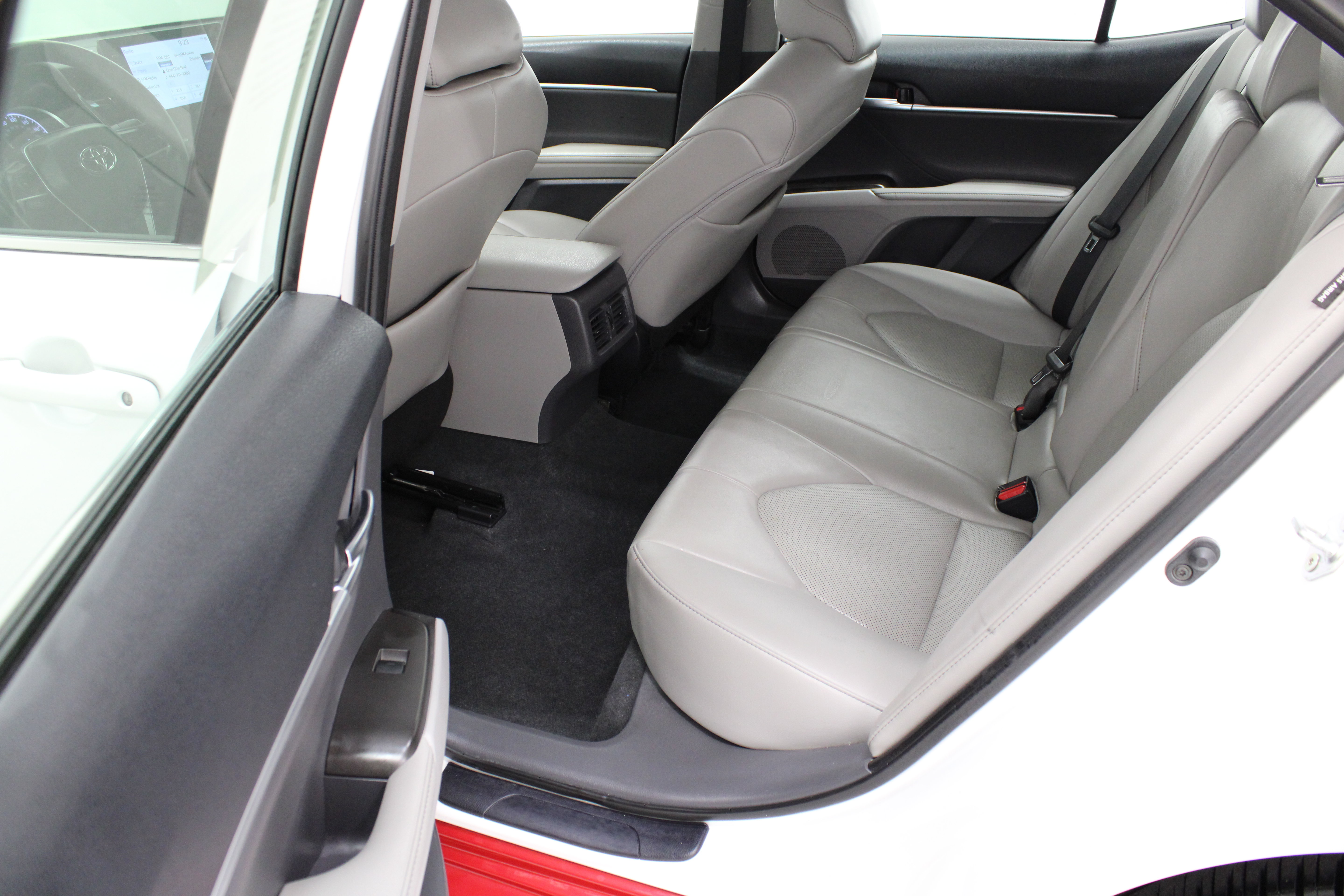 Used 2023 Toyota Camry XLE FWD image 29