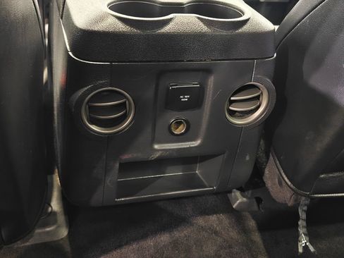 Used 2016 Ford F250 Lariat w/ Lariat Ultimate Package AWD/4WD image 33