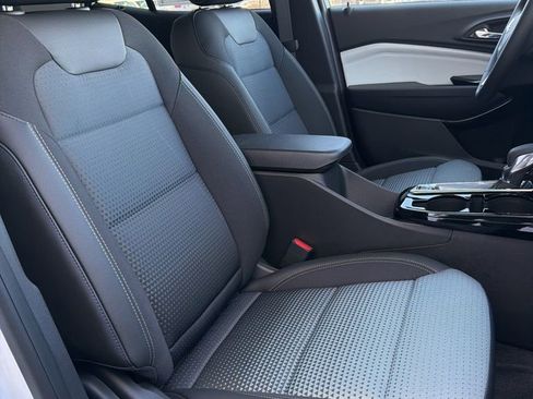 New 2026 Chevrolet Trax LT w/ Driver Confidence Package image 8