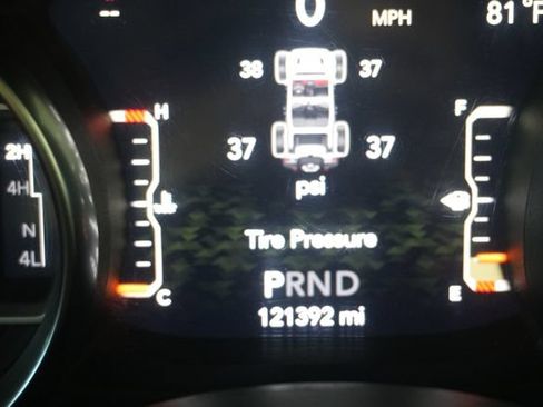 Used 2020 Jeep Wrangler Unlimited Sahara AWD/4WD image 13