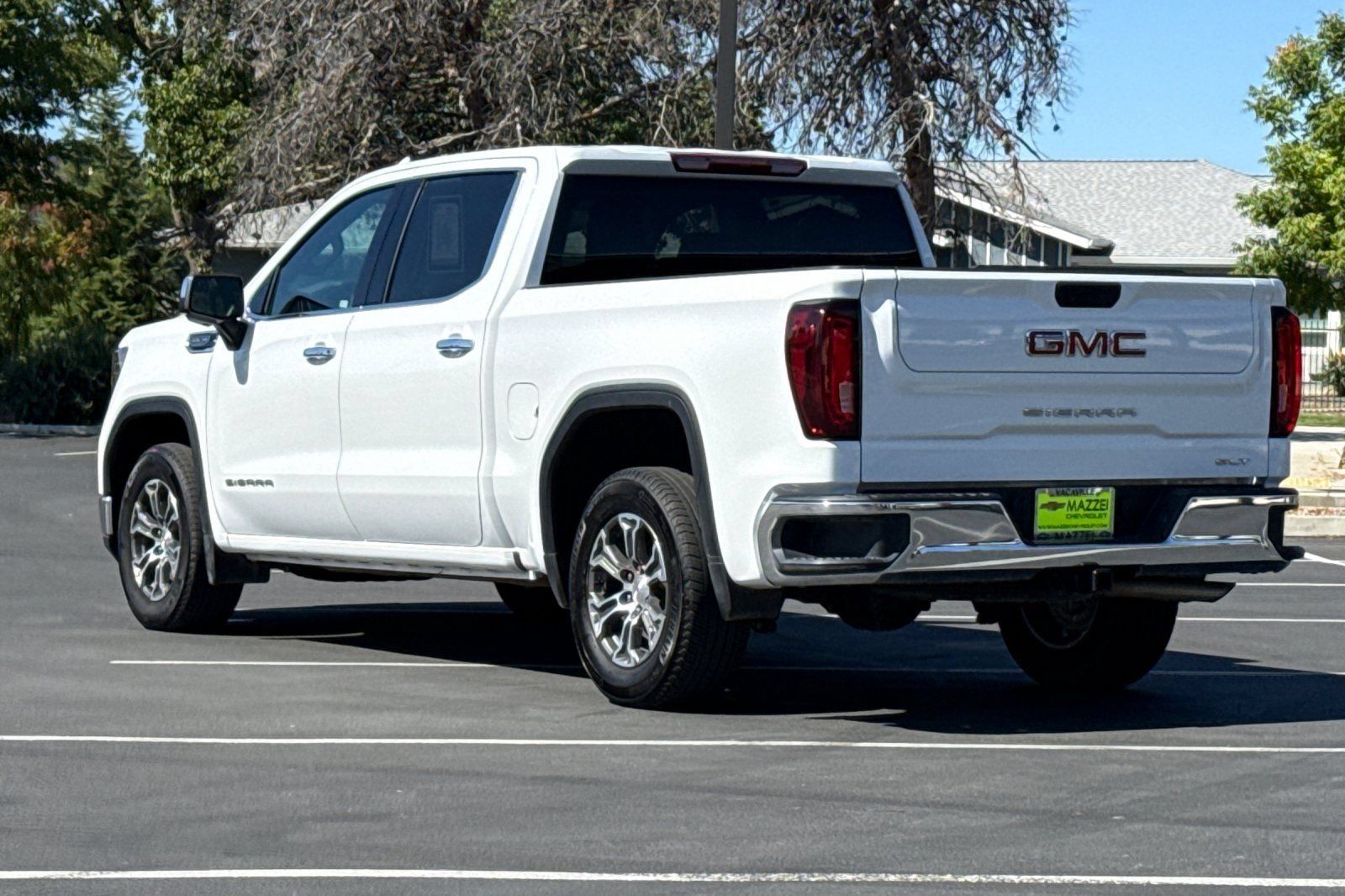 Used 2026 GMC Sierra 1500 SLT RWD image 3