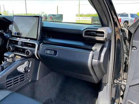 Certified 2025 Toyota 4Runner Limited image 19