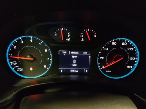 Used 2018 Chevrolet Equinox LT FWD image 23