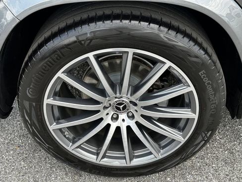 Certified 2025 Mercedes-Benz GLS 450 4MATIC image 21
