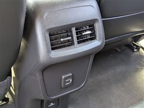 Used 2023 GMC Terrain SLT image 26