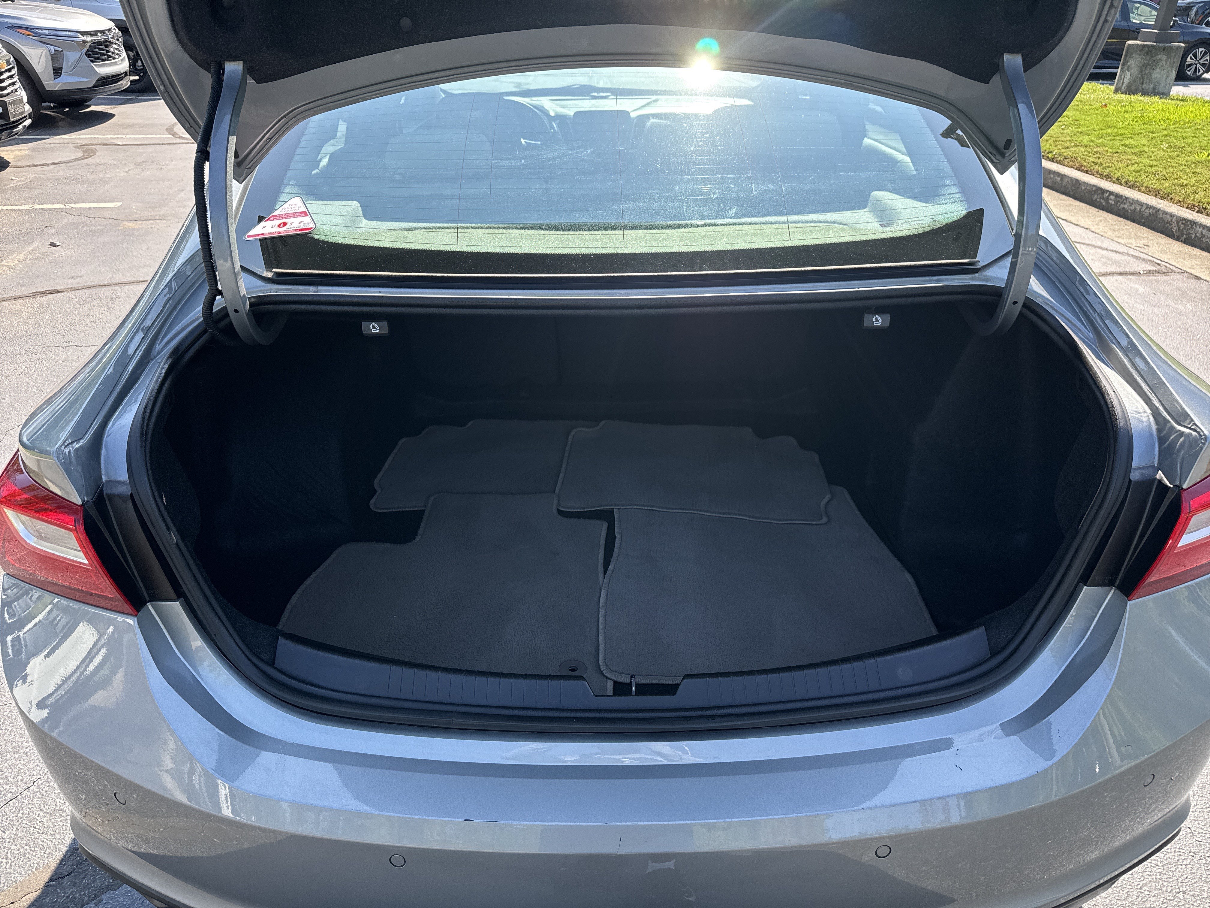 Certified 2025 Chevrolet Malibu LT FWD image 17