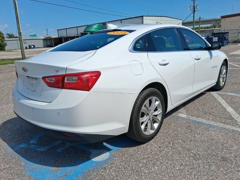 Used 2025 Chevrolet Malibu LT FWD image 3