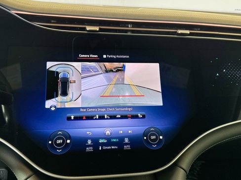 Used 2023 Mercedes-Benz EQS 580 4MATIC SUV image 14