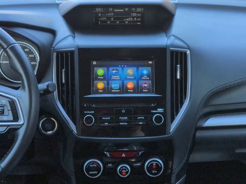 Certified 2023 Subaru Forester Premium image 30