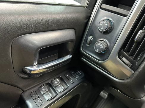 Used 2018 Chevrolet Silverado 1500 LT AWD/4WD image 16