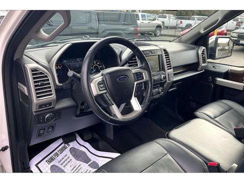 Used 2015 Ford F150 Lariat w/ Equipment Group 501A Mid image 14