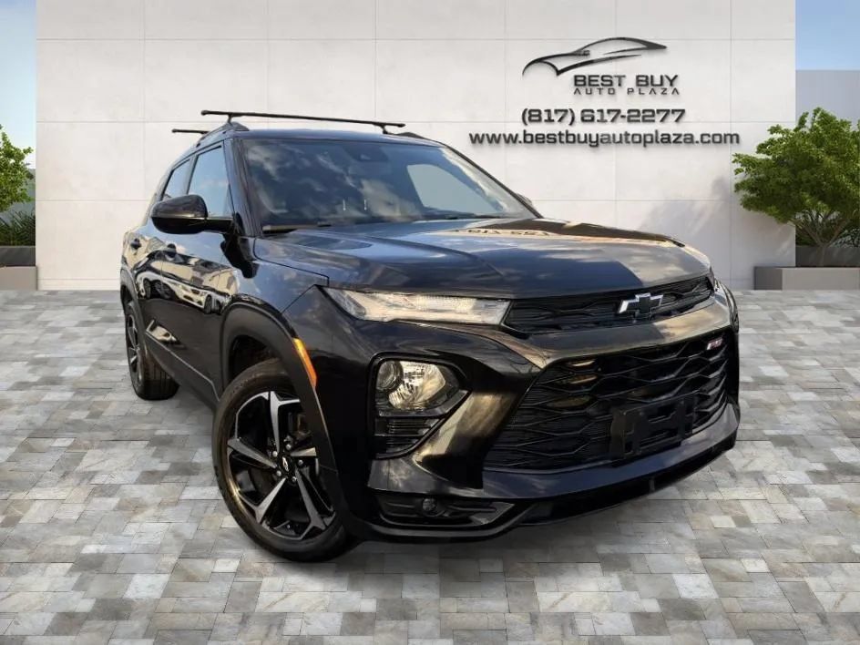 Used 2022 Chevrolet TrailBlazer RS FWD image 1