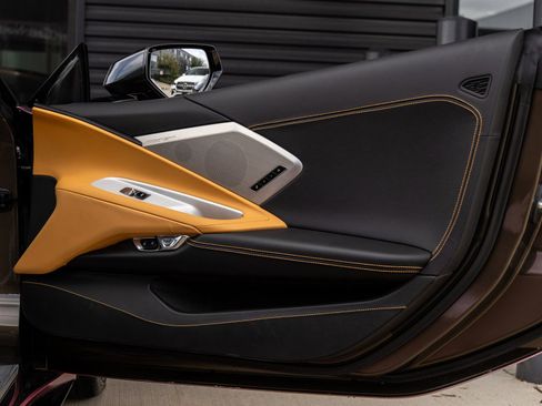 Used 2020 Chevrolet Corvette Stingray w/ 2LT Preferred Equipment Group image 32