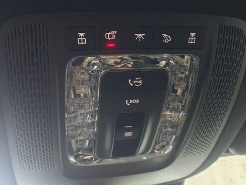 Certified 2025 Mercedes-Benz GLS 450 4MATIC image 47