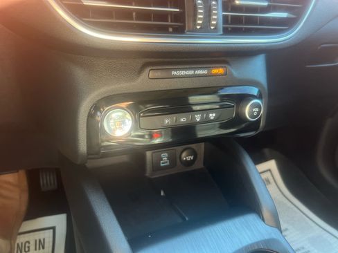 Used 2023 Ford Escape Platinum w/ Premium Technology Package image 21