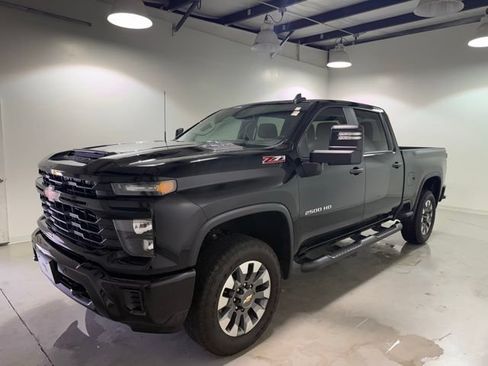 Certified 2025 Chevrolet Silverado 2500 Custom w/ Custom Value Package AWD/4WD image 3