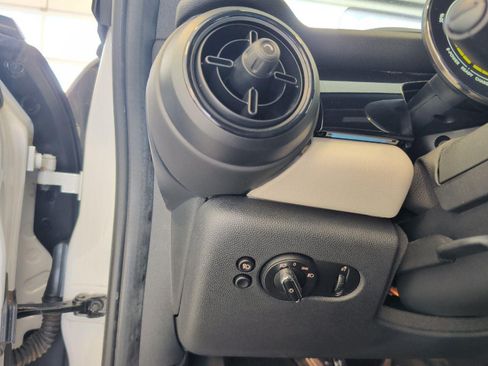 Used 2023 MINI Cooper SE FWD image 17