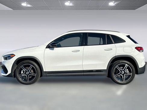 Used 2023 Mercedes-Benz GLA 250 4MATIC image 2