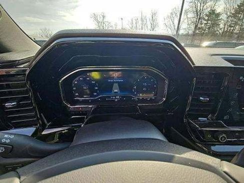 Used 2024 Chevrolet Silverado 1500 ZR2 w/ Technology Package image 10