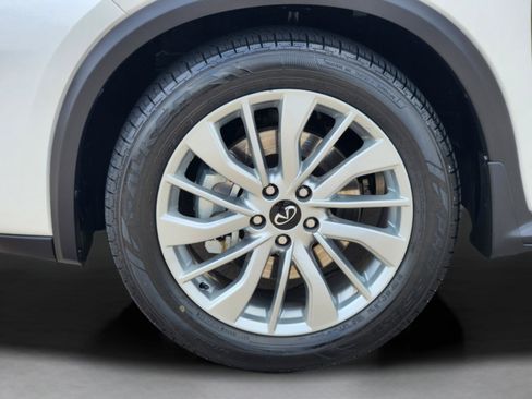 Used 2023 INFINITI QX50 Luxe FWD image 39