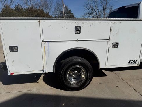 Used 2018 RAM 3500 Tradesman w/ Chrome Appearance Group image 43