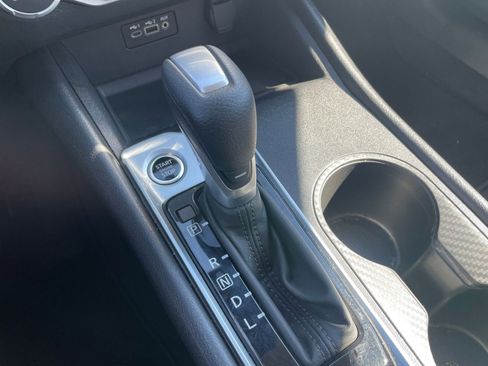 Used 2025 Nissan Altima 2.5 SV image 42