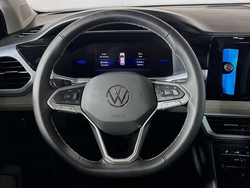 New 2025 Volkswagen Taos SE image 13