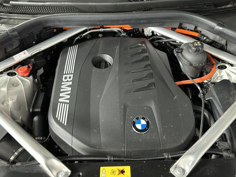 Used 2026 BMW X5 xDrive50e w/ Premium Package AWD/4WD image 29