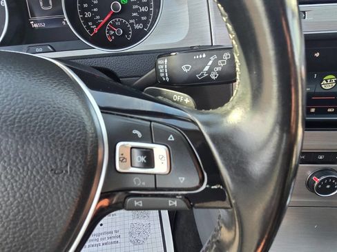 Used 2016 Volkswagen Golf Limited Edition image 48