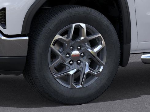 New 2026 GMC Sierra 1500 SLE image 9