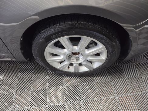Used 2010 Lincoln MKZ FWD image 26