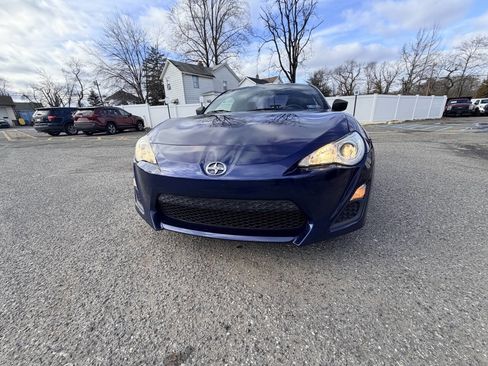 Used 2013 Scion FR-S image 3