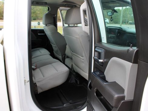 Used 2017 Chevrolet Silverado 2500 W/T image 10