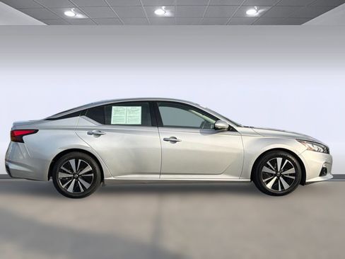 Used 2019 Nissan Altima 2.5 SV image 8