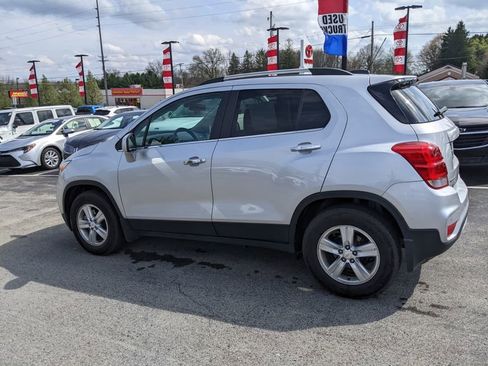 Used 2017 Chevrolet Trax LT w/ Driver Confidence Package image 6