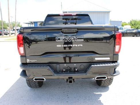 Used 2024 GMC Sierra 1500 Elevation w/ Elevation Premium Package AWD/4WD image 9
