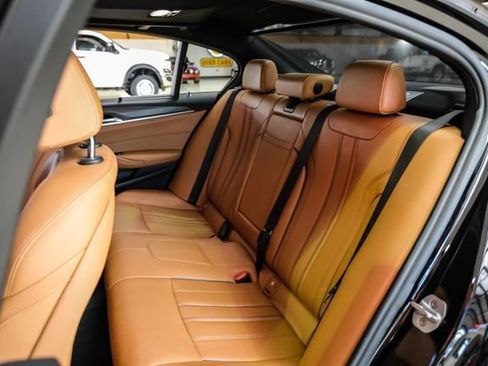 Used 2018 BMW 540i image 40