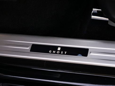 Used 2023 Rolls-Royce Ghost image 9