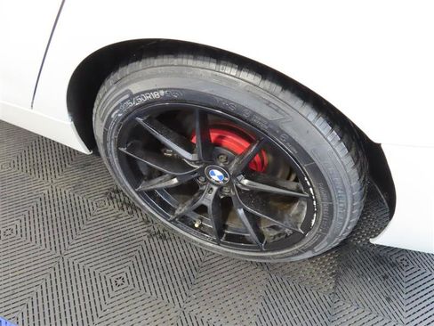 Used 2017 BMW 340i Gran Turismo xDrive image 7