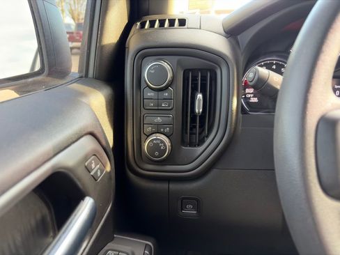 Used 2024 Chevrolet Silverado 1500 Custom image 20