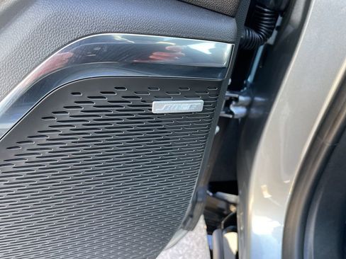 New 2026 Chevrolet Traverse RS image 7